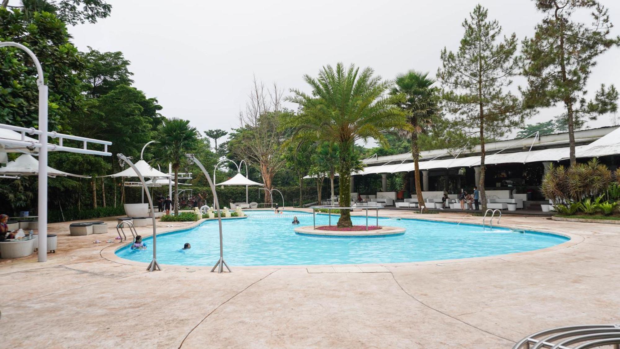 The Hill Resort Sibolangit Exterior foto